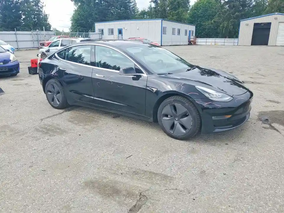 5YJ3E1EA9JF033801 2018 TESLA MODEL 3-3