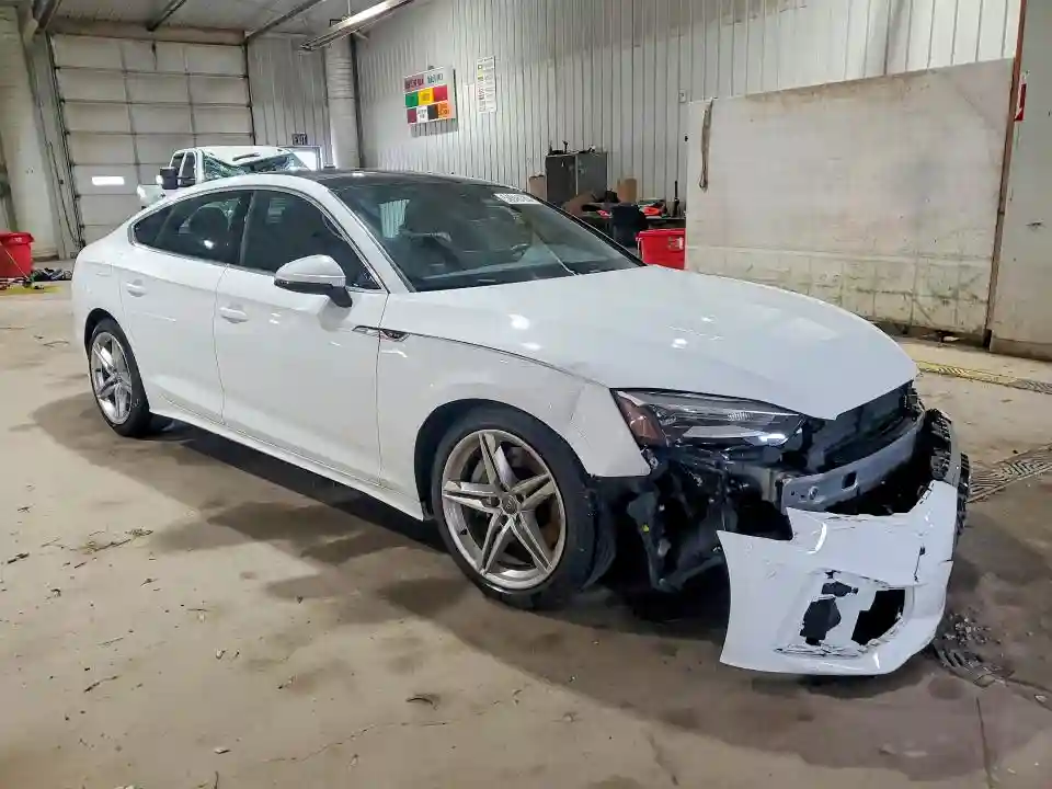 WAUDACF58MA015104 2021 AUDI A5-3