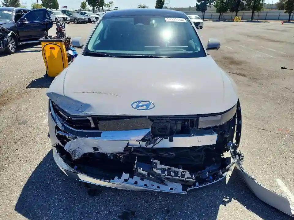 KM8KRDAF9PU183034 2023 HYUNDAI IONIQ-4