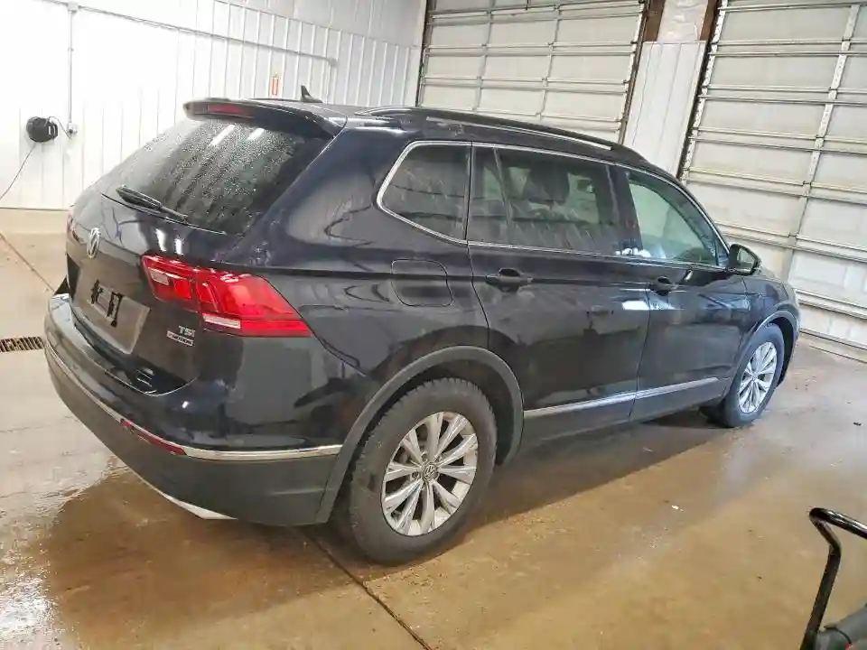 3VV2B7AX8JM145004 2018 VOLKSWAGEN TIGUAN-2