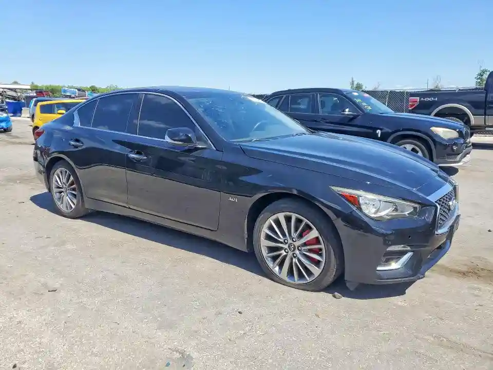 JN1EV7AR4JM440247 2018 INFINITI Q50-3