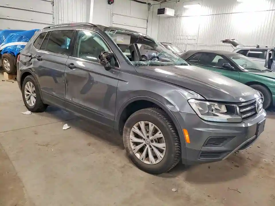 3VV2B7AX5KM107229 2019 VOLKSWAGEN TIGUAN-3