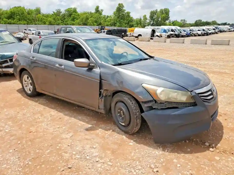 1HGCP2F69BA119079 2011 HONDA ACCORD-3