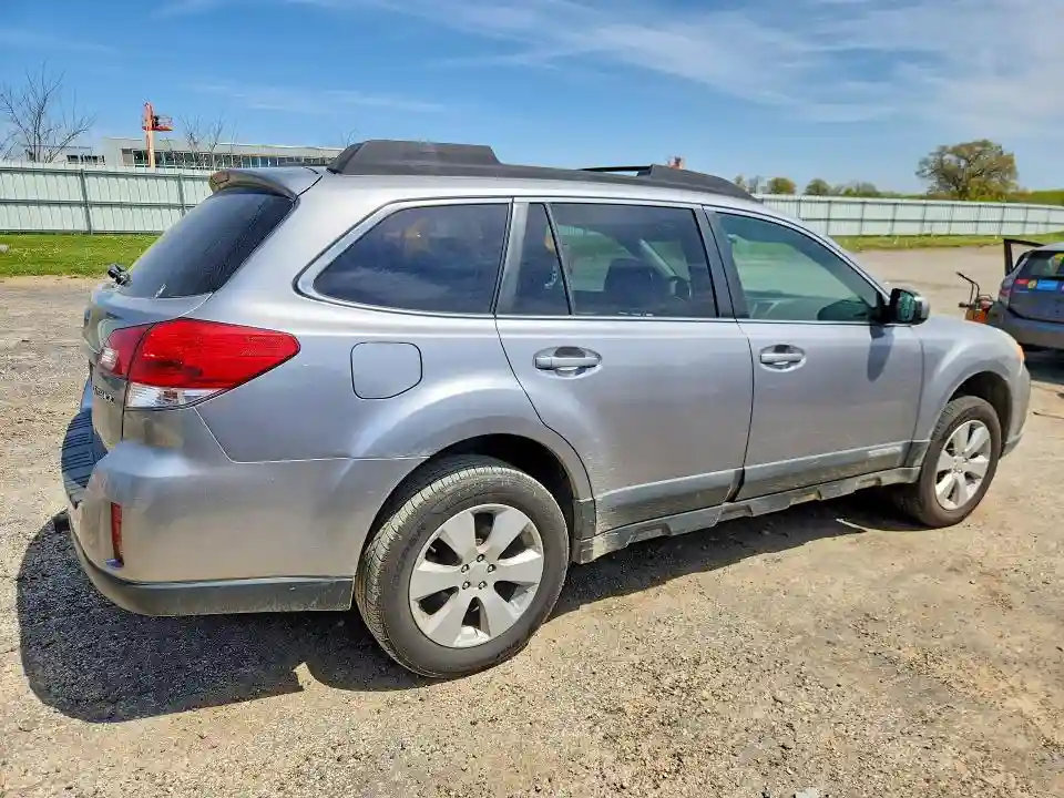4S4BRCGC8A3316791 2010 SUBARU OUTBACK-2