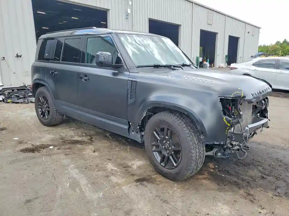 SALEJ7EX9R2284465 2024 LAND ROVER DEFENDER-3