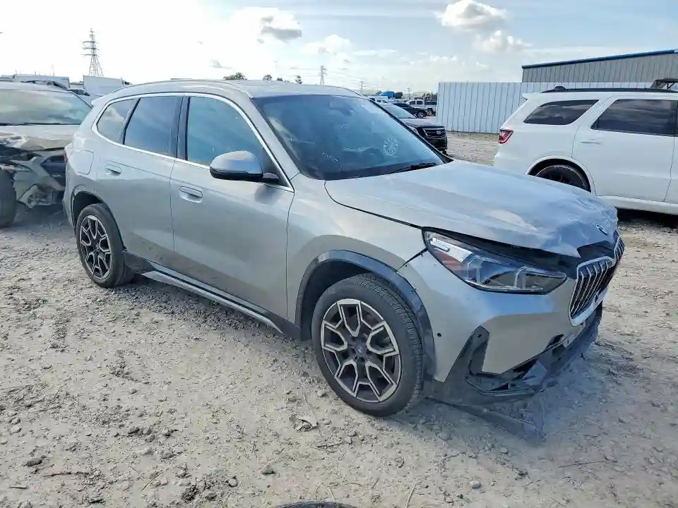 WBX73EF0XS5175603 2025 BMW X1-3