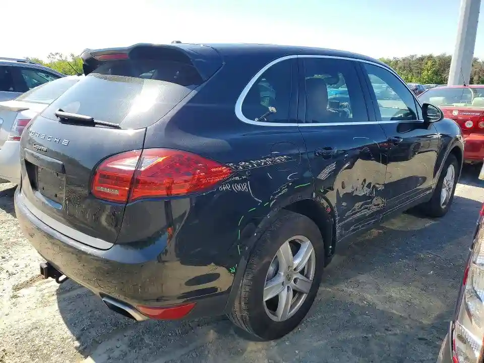 WP1AA2A24CLA05362 2012 PORSCHE CAYENNE-2