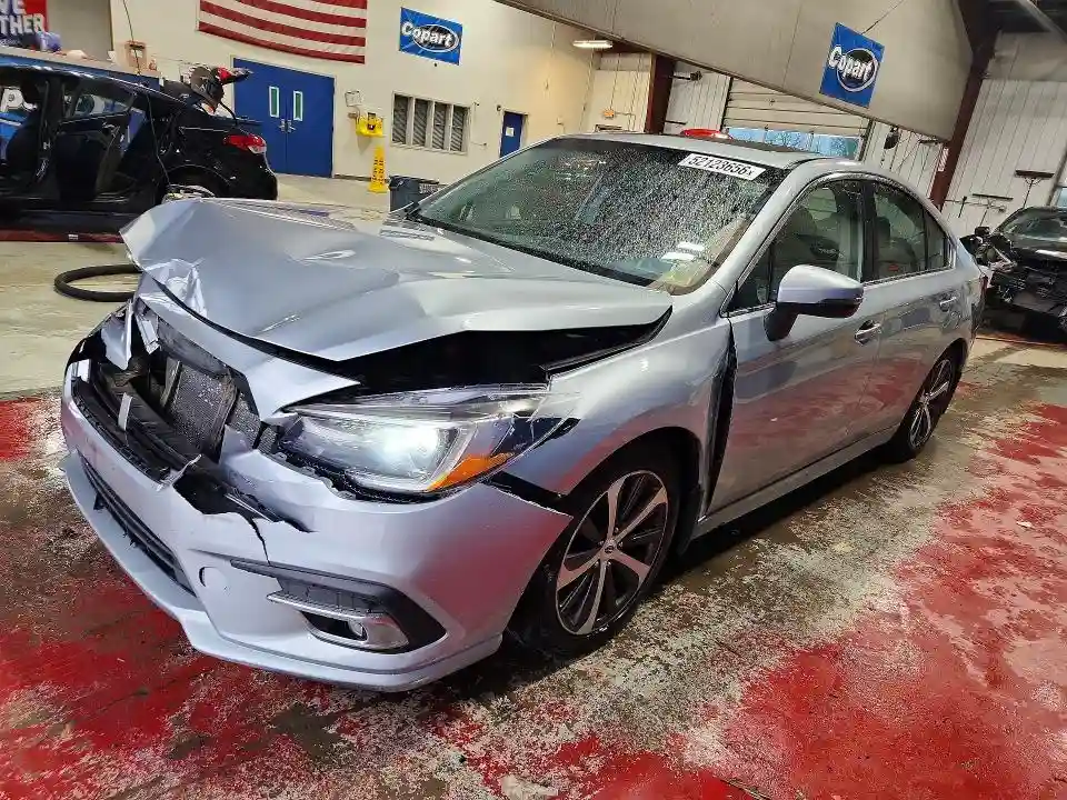 4S3BNEK69J3022586 2018 SUBARU LEGACY-0
