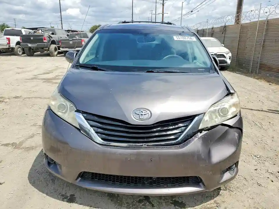 5TDKK3DC6BS090490 2011 TOYOTA SIENNA-4