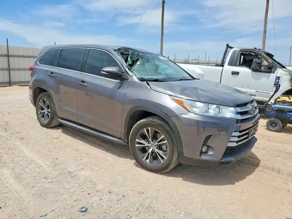 5TDZZRFH6JS236679 2018 TOYOTA HIGHLANDER-3