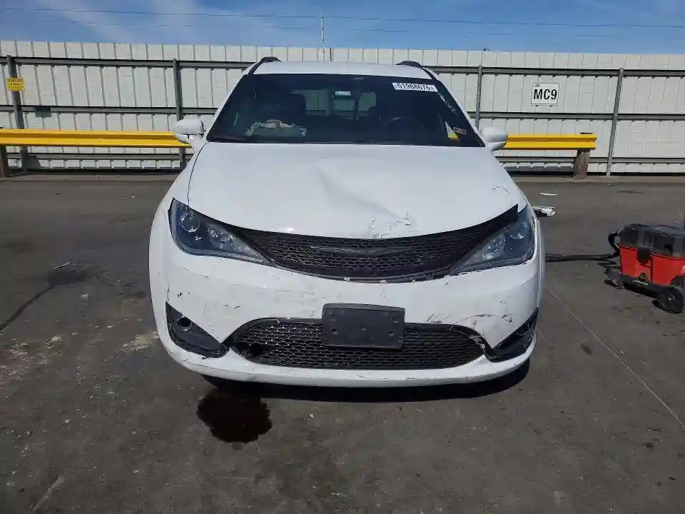 2C4RC1FG7LR192858 2020 CHRYSLER PACIFICA-4