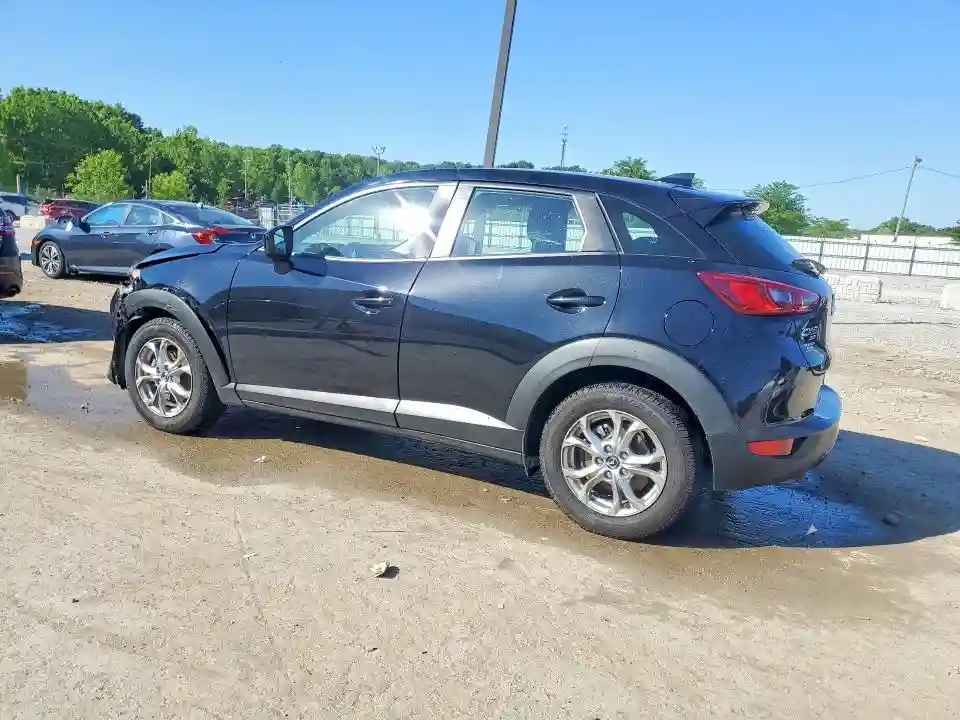 JM1DKFB75J1322797 2018 MAZDA CX-3-1