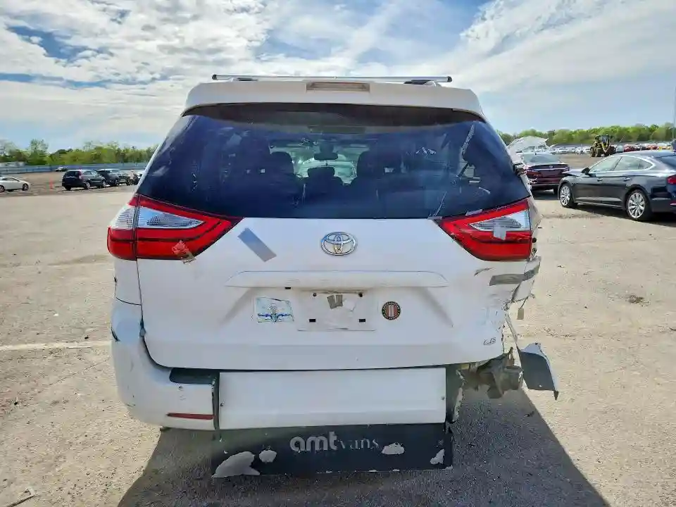 5TDKZ3DC7JS905421 2018 TOYOTA SIENNA-5