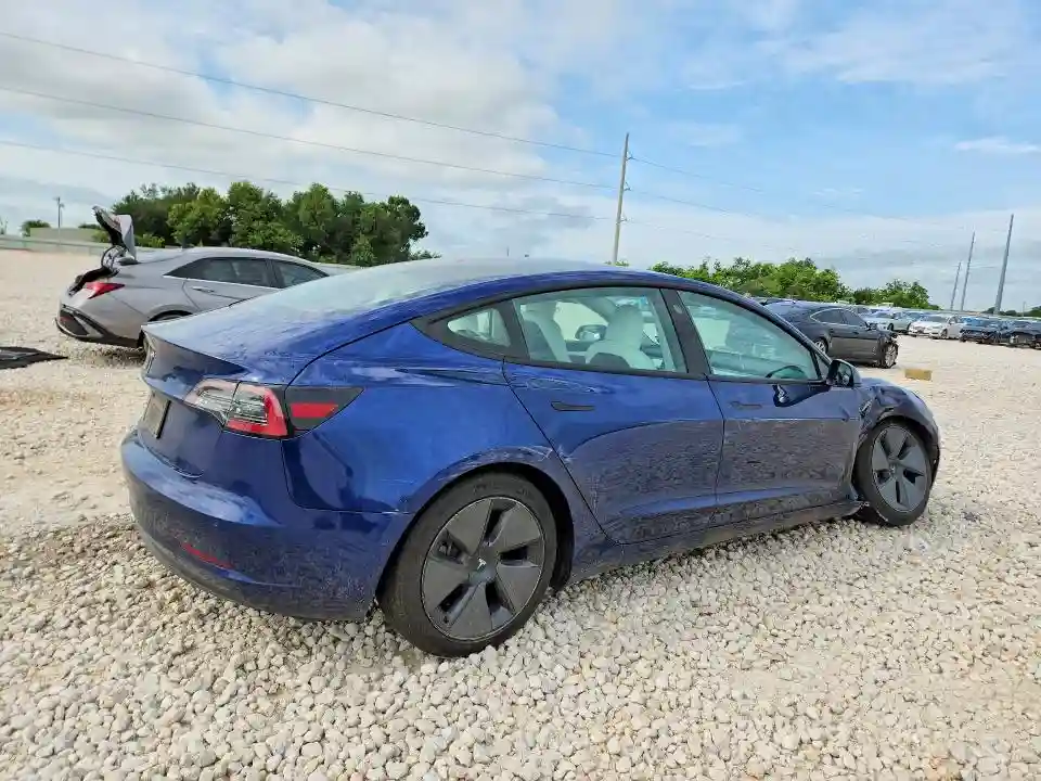 5YJ3E1EA9MF989798 2021 TESLA MODEL 3-2