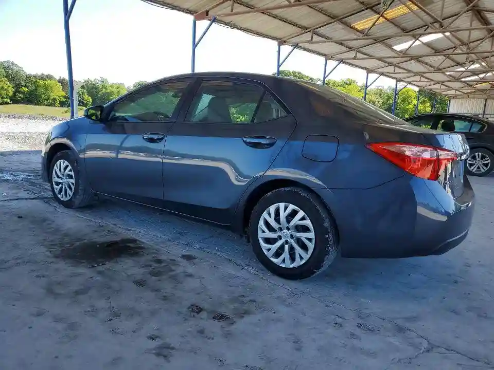 5YFBURHE2JP851886 2018 TOYOTA COROLLA-1