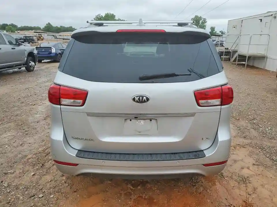 KNDMB5C16G6163238 2016 KIA SEDONA-5