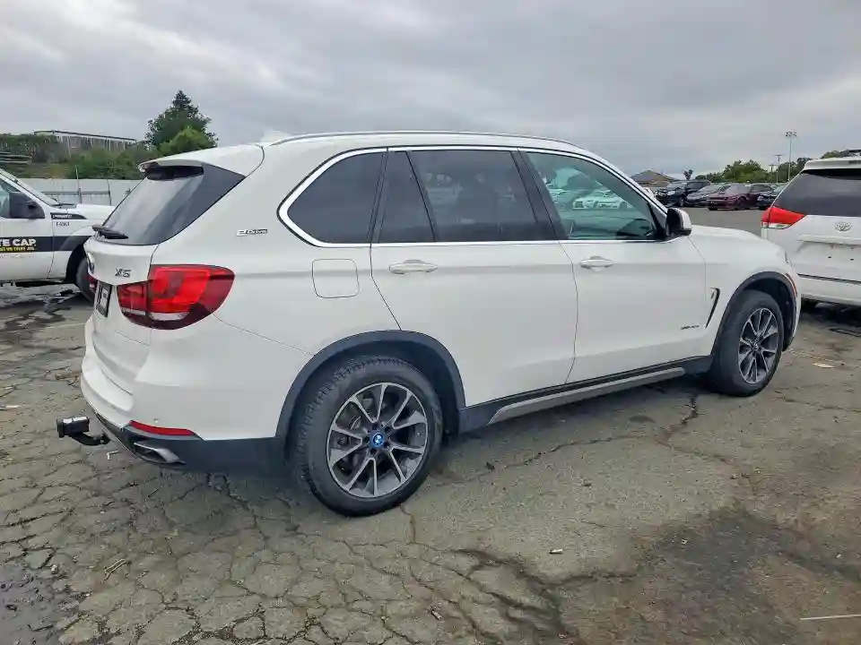 5UXKT0C57J0V98580 2018 BMW X5-2