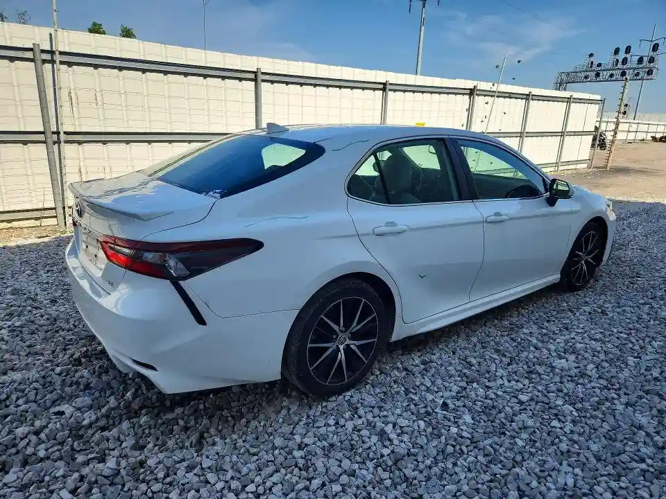 4T1S11AK3NU680287 2022 TOYOTA CAMRY-2