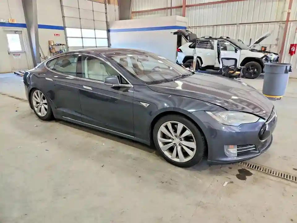 5YJSA1H27FF098326 2015 TESLA MODEL S-3