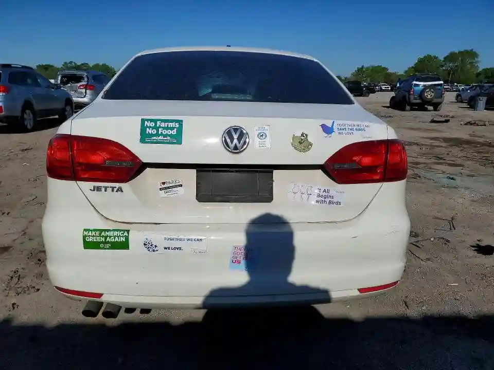 3VW2K7AJXEM376774 2014 VOLKSWAGEN JETTA-5
