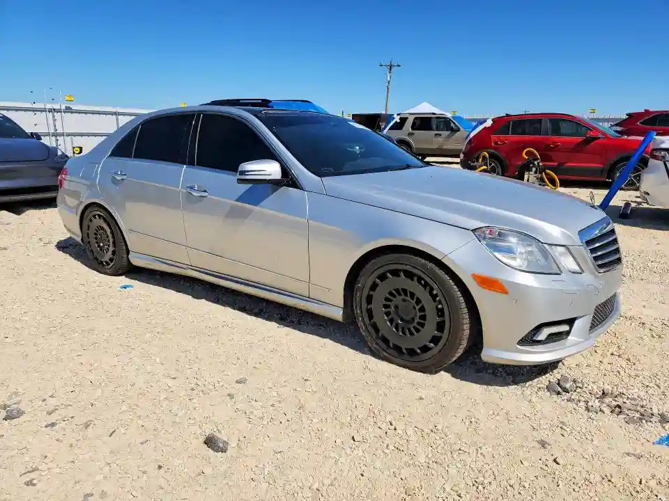WDDHF9AB6BA424596 2011 MERCEDES-BENZ E-CLASS-3