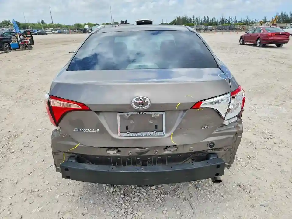 5YFBURHE7JP778384 2018 TOYOTA COROLLA-5