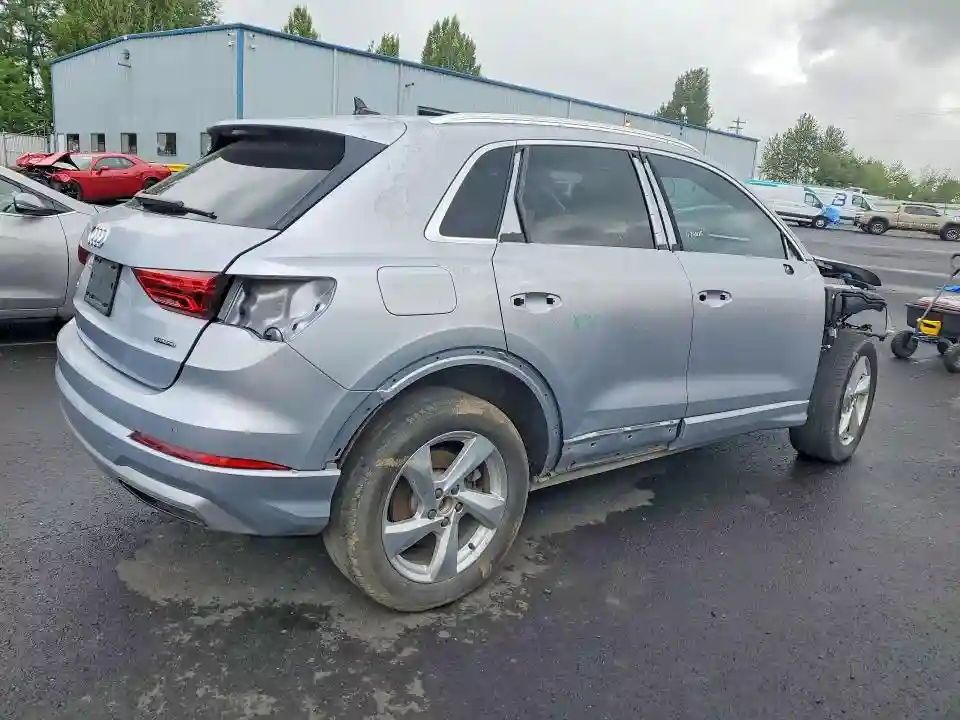WA1BECF39L1044391 2020 AUDI Q3-2
