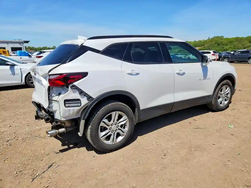 3GNKBHR45NS208082 2022 CHEVROLET BLAZER-2