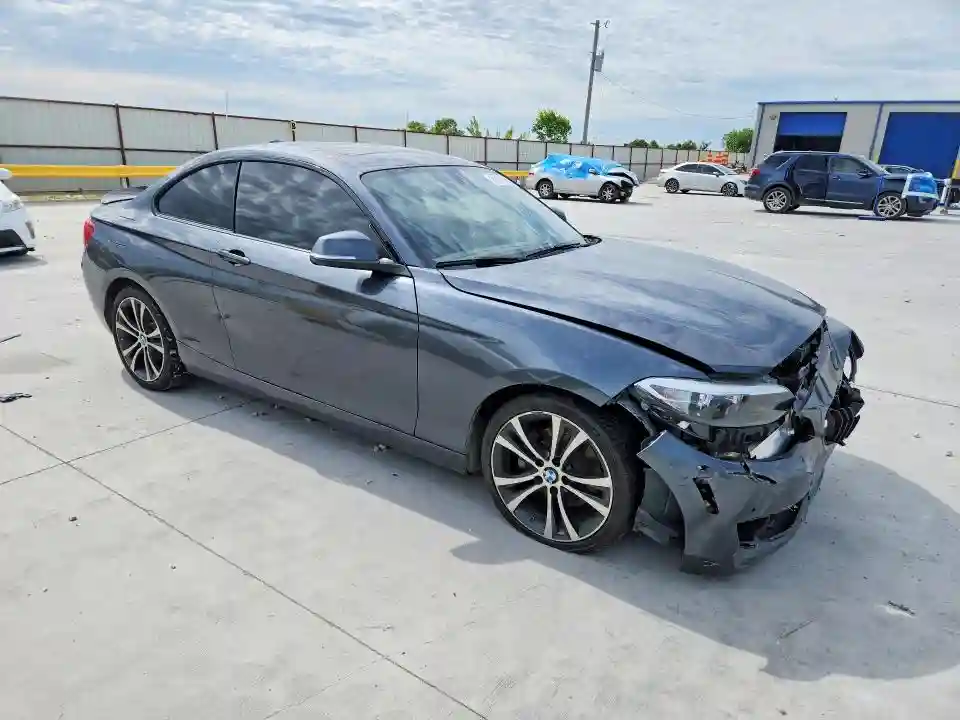 WBA2F9C39HV665038 2017 BMW 2 SERIES-3