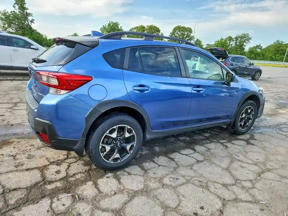 JF2GTAEC7LH258375 2020 SUBARU CROSSTREK-2