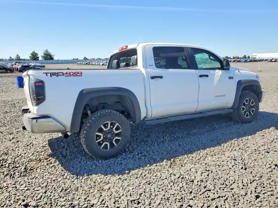 5TFDY5F12GX577492 2016 TOYOTA TUNDRA-2