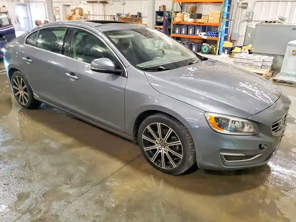 LYV402HM7HB142350 2017 VOLVO S60-3