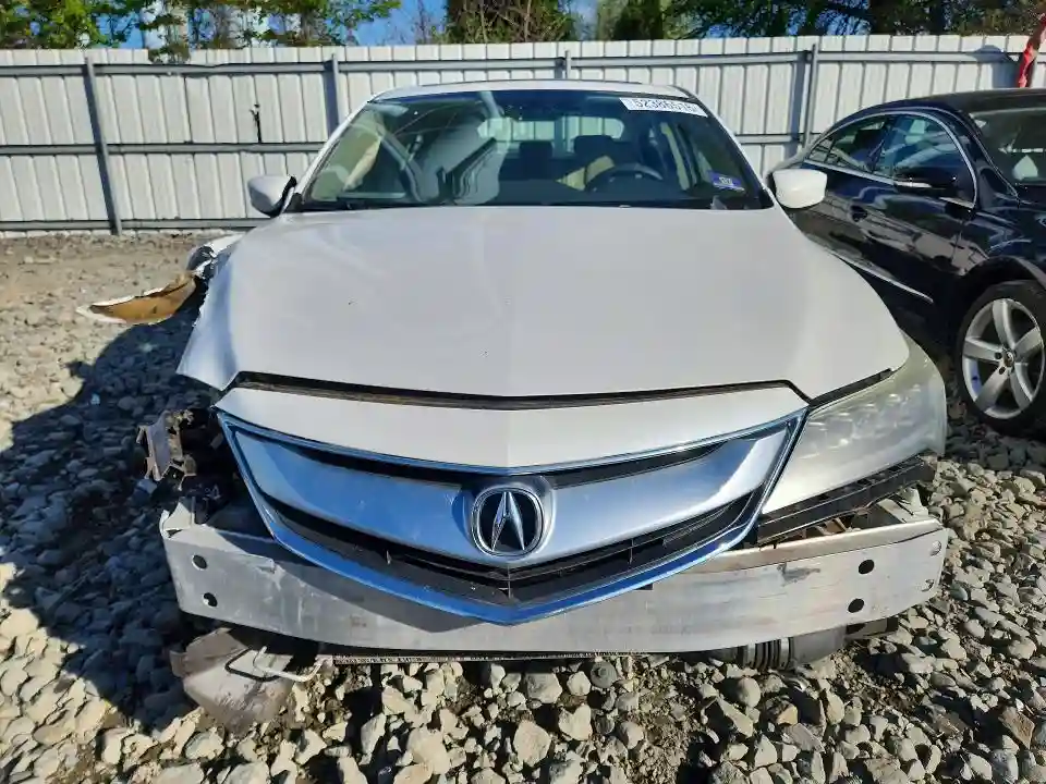 19UDE2F32HA013632 2017 ACURA ILX-4