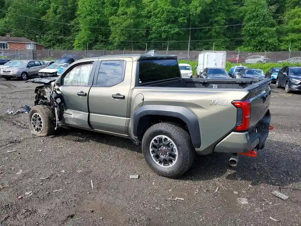 3TMLB5JN9SM182263 2025 TOYOTA TACOMA TRD-1