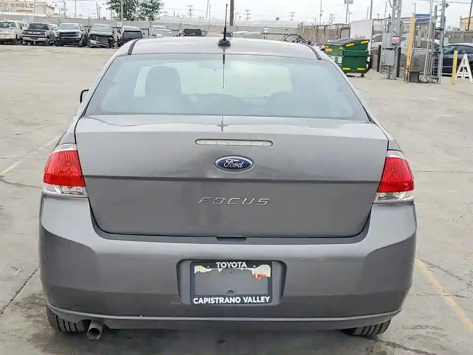 1FAHP3FNXAW121657 2010 FORD FOCUS-5