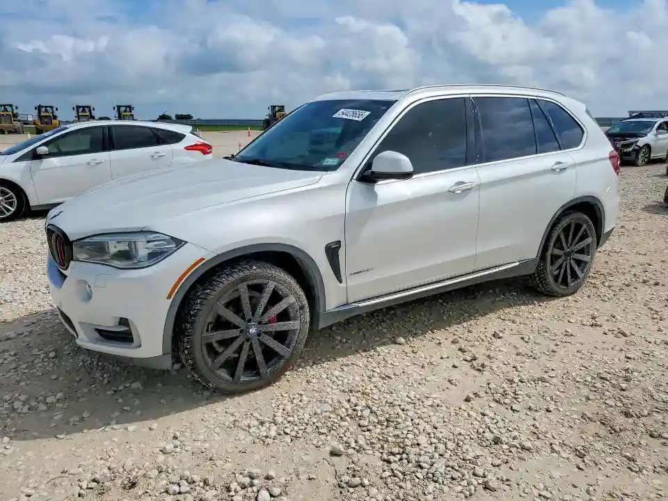 5UXKR0C54E0H16365 2014 BMW X5-0