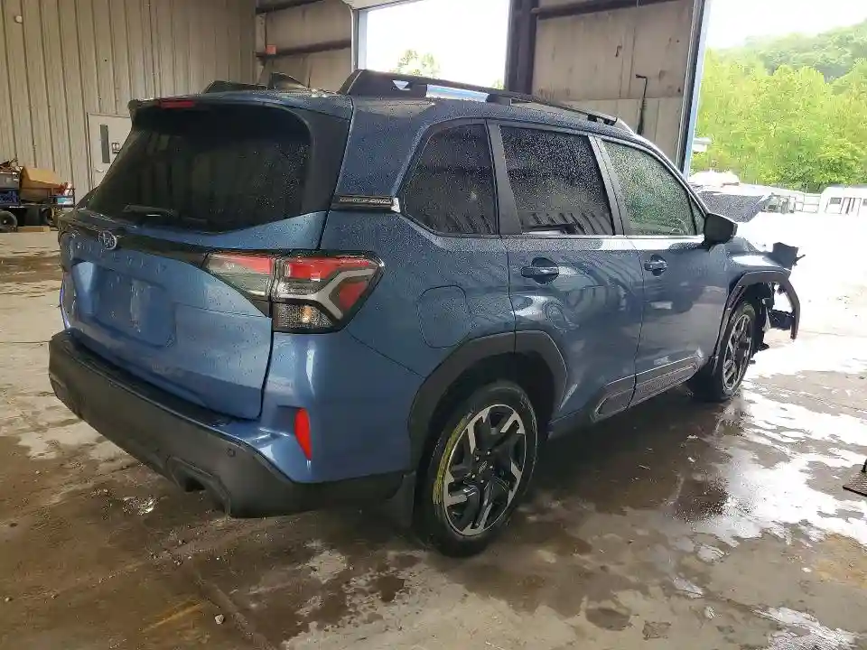 JF2SLDRC6SH429363 2025 SUBARU FORESTER-2