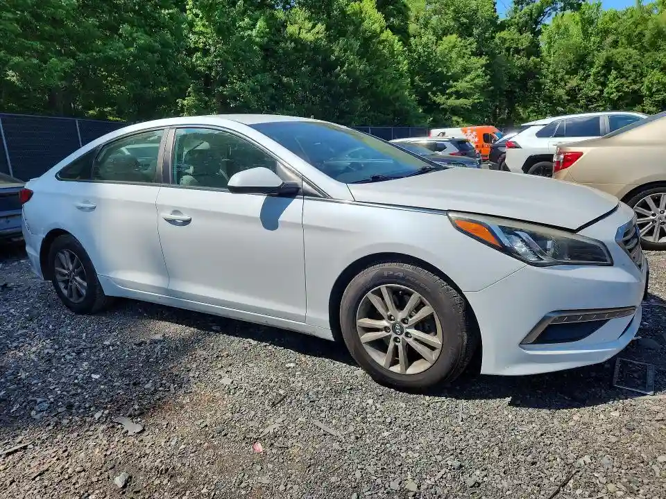 5NPE24AF5FH246984 2015 HYUNDAI SONATA-3