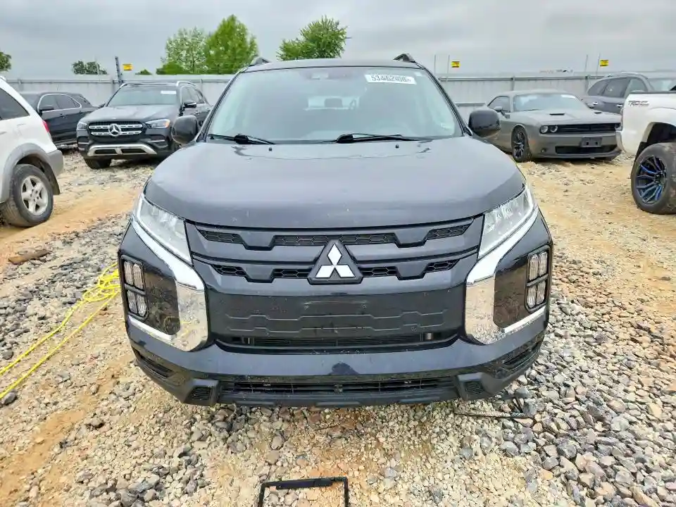 JA4ARUAU0PU001634 2023 MITSUBISHI OUTLANDER-4