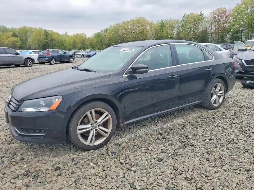 1VWBP7A37EC002563 2014 VOLKSWAGEN PASSAT-0