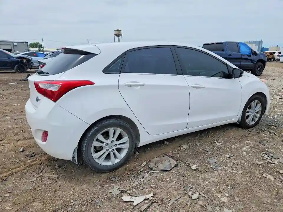KMHD35LE5DU060086 2013 HYUNDAI ELANTRA-2