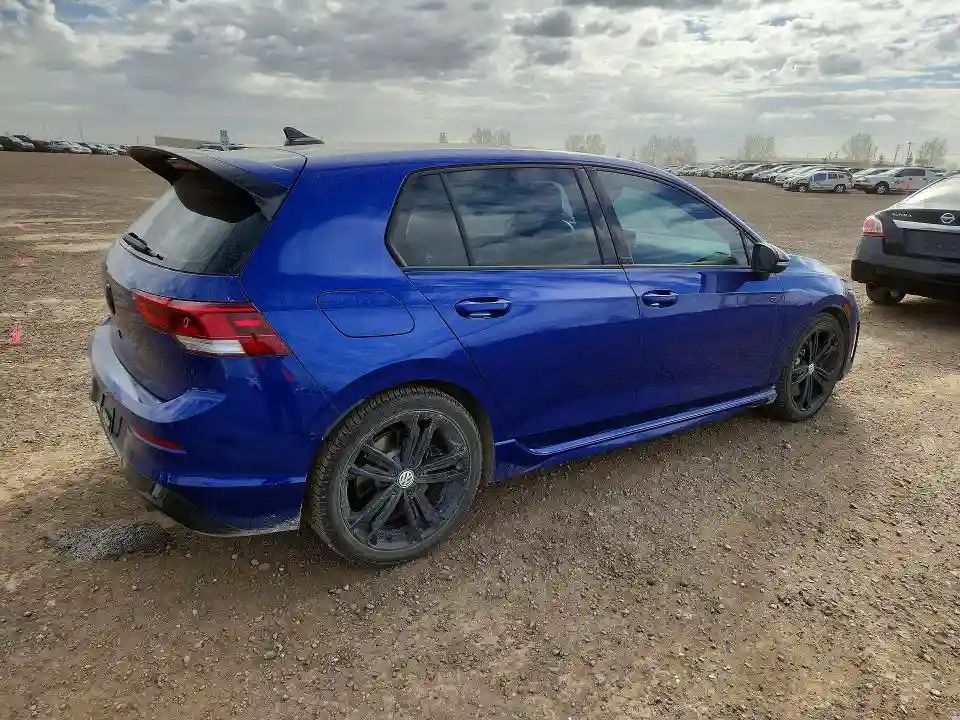 WVWKB7CD1SW233993 2025 VOLKSWAGEN GOLF-2