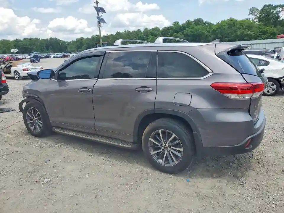5TDJZRFH4HS465143 2017 TOYOTA HIGHLANDER-1