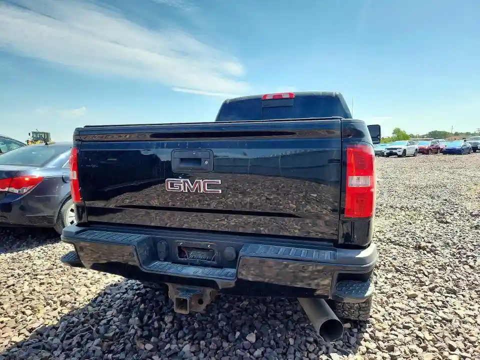 1GT12UEY9JF154810 2018 GMC SIERRA-5