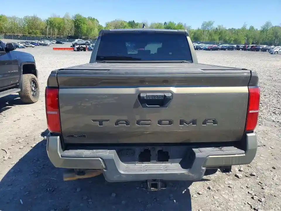 3TYLE5JN3ST098998 2025 TOYOTA TACOMA-5