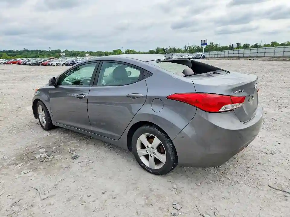 5NPDH4AE1DH396234 2013 HYUNDAI ELANTRA-1