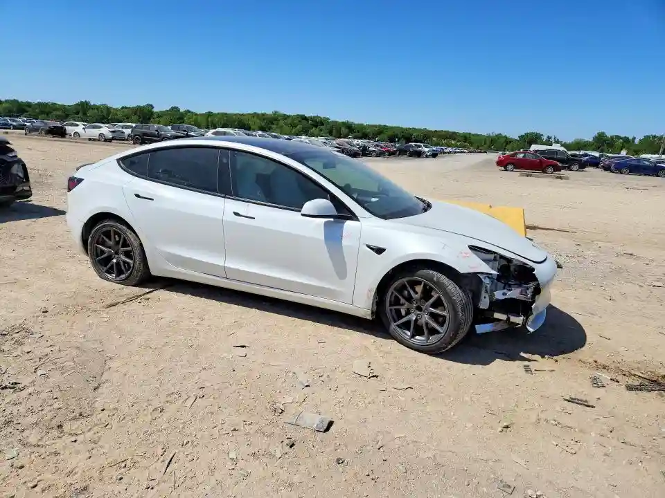 5YJ3E1EA3PF490077 2023 TESLA MODEL 3-3