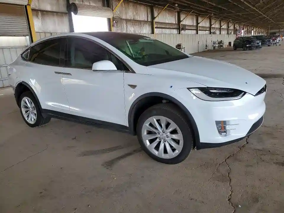 5YJXCBE20GF007831 2016 TESLA MODEL X-3