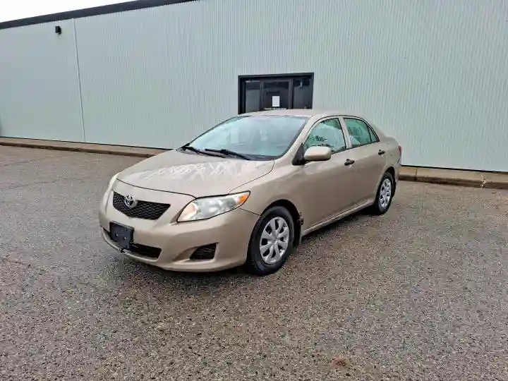 2T1BU4EE2AC252848 2010 TOYOTA COROLLA-1