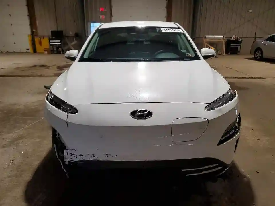 KM8K23AG0PU190834 2023 HYUNDAI KONA-4
